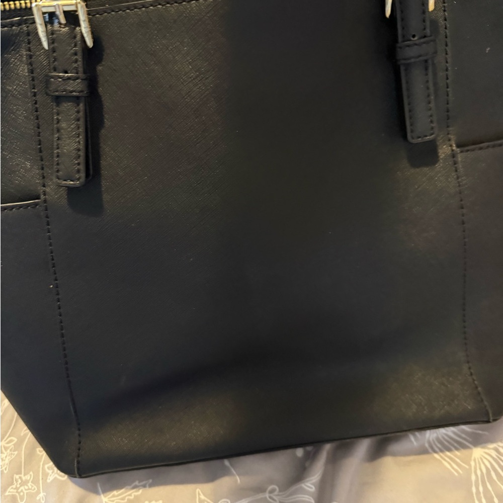 Michael Kors Black Saffiano Leather Logo Tote with Gold Hardware - Picture 4 of 8